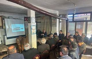 Beyşehir’de çiftçiler eğitim toplantısında...