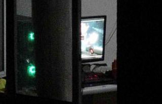 Bilgisayar oyunu oynarken vurulan genç hayatını...