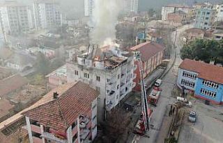 Binanın çatısında patlama: Patlama sonrası çatı...