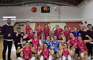 “Bizim Kızlar” grup liderliğini sürdürüyor