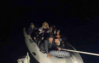 Bodrum’da 17 düzensiz göçmen kurtarıldı