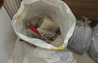 Boya süzgecinden terliğe birçok eşyayı çalan...