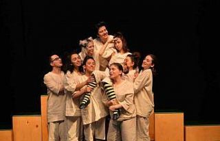 Bozüyük, Gençlik Tiyatrosu’nu sevdi