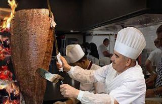 Bursa kebabıyla ’sektörün en iyisi’ ödülünü...