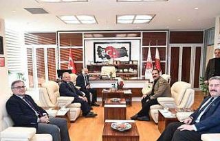 Büyükkılıç ve ilçe belediye başkanlarından...