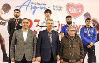 Büyükşehir sporcuları minderde önemli başarılar...