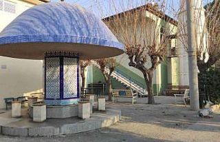 Cami çıkışı defalarca bıçaklandı