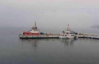 Çanakkale Boğazı sisin etkisini yitirmesiyle transit...