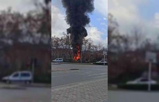 Çiçekçide çıkan yangın korkuttu