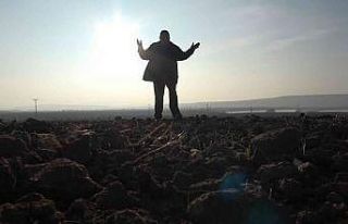 Çiftçiyi tedirgin eden tehlike: Kuraklık toprağı...