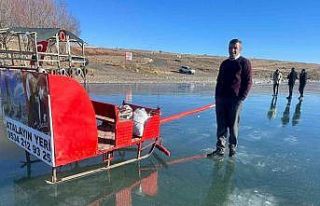 Çıldır Gölü’nün Ardahan tarafı da buz tuttu