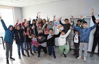 Çocuklar önce ritim tuttu sonra drama eğitimi aldı