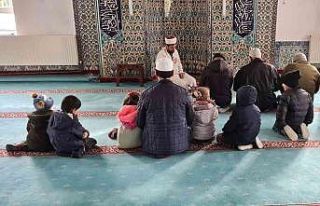 "Çocukların ahlaklı, erdemli ve adil bireyler...