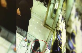 Çocuklarını hırsızlıklarına alet ettiler, o...