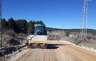 Demirci’de asfalt sezonu için hazırlıklar sürüyor