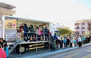 Didim Belediyesi ilçede eğitim gören öğrencilere...