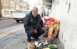 Diyarbakır’da hayırseverler destek veriyor, sokak...