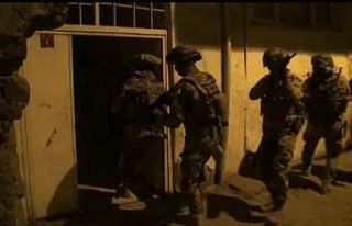 Diyarbakır’da torbacılara şafak baskını: 24...