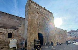 Dünya’nın en eski hastanelerinden biri, 8 asırdır...