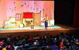 ’Dünyanın Eski Zamanlarında’ oyunu ilk kez...