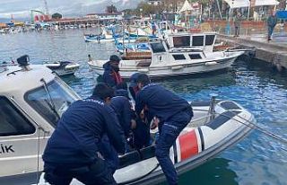 Ege Denizi’nde 40 göçmen yakalandı, 36 göçmen...