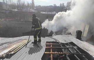 Erciş’te korkutan yangın