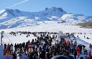 Erciyes 200 bini aşkın turisti ağırladı