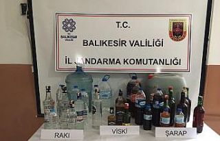 Erdek’te sahte ve kaçak içki operasyonu