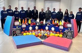 Ergene’deki kulüplere malzeme desteği