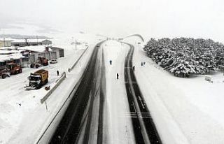 Erzincan’ın yüksek kesimlerinde kar yağışı