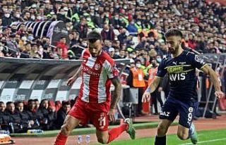 Fenerbahçe, Antalyaspor deplasmanında