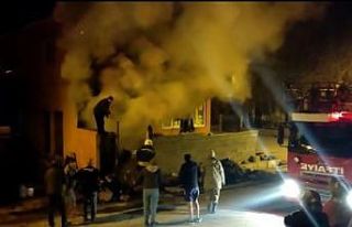 Fırının odunluk bölümünde çıkan yangın söndürüldü