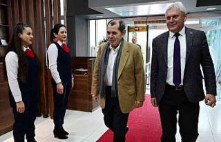 Galatasaray Başkanı Dursun Özbek, Kemer’de ziyaretlerde...