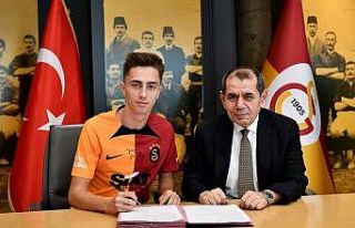 Galatasaray, Özgür Baran Aksaka’nın sözleşmesini...