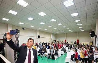 Gençler, genç kahraman Mehmet Kamil’i andılar