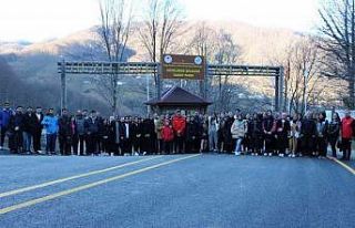 Gençler zinde kalmak için yürüyüşte buluştu