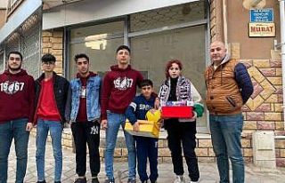 Gençlik 23’ün kampanyası yürekleri ısıttı