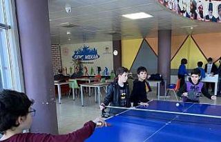 Gençlik merkezlerine tatilde ilgi büyük