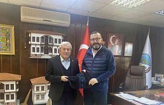 Genel Sekreter Aydınlık, Osmaneli’nin tarihi mekânlarını...