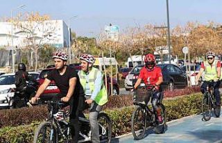 Görme engelliler farkındalık oluşturmak amacıyla...