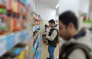 Güroymak’ta gıda üretimi ve satışı yapılan...