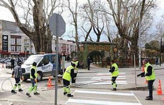 Gürsu’da yaya güvenliği için yol işaretleri...