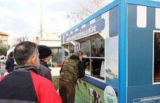 Halk büfeler vatandaşa bir yılda 4 milyon ürün...