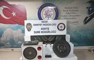 Hatay’da araçtan ses sistemi çalan şüpheli yakalandı