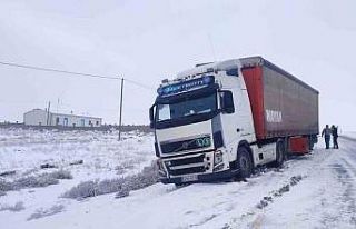 Iğdır’da kar yağışı kazayı da beraberinde...