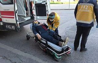 İki otomobil çarpıştı: 4 yaralı