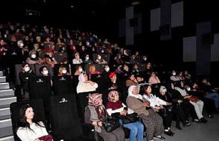İlk kez sinemada film izlediler