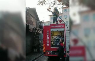 İş yerinde çıkan yangın korkuttu