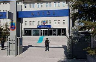 Jandarma 1 yılda 2 bin 78 aranan şahsı yakalayarak...