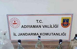 Jandarma sahte içki ele geçirdi